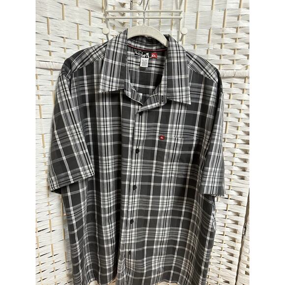 Quiksilver Plaid Shirt‎ Button Up Gray Black Surf Skateboard Size XLarge Grunge - Picture 1 of 3